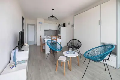 Cuisine ou kitchenette dans l'établissement St Brévin - Studio - 4 Pers - Vue Mer