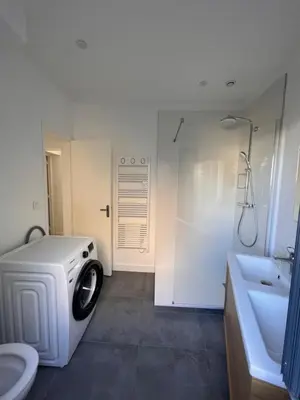 Salle de bains dans l'établissement Villa Robinia Cormier 150 m de la plage