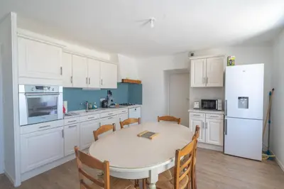 Cuisine ou kitchenette dans l'établissement LE RELAIS DU ROY - Maison proche Cholet et Puy dufou