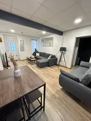 Plan de l'établissement Maison centre ville avec jardin