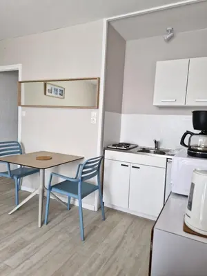 Cuisine ou kitchenette dans l'établissement Studio - Pleine Mer - 1 avenue des Pays de Monts - 1-1