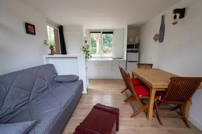 Cuisine ou kitchenette dans l'établissement Gites de La Gare - Le Studio
