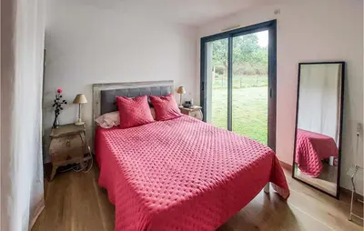Un ou plusieurs lits dans un hébergement de l'établissement 3 Bedroom Beautiful Home In Vertou