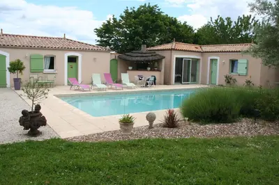 Piscine de l'établissement Une Chambre à la Campagne ou située à proximité