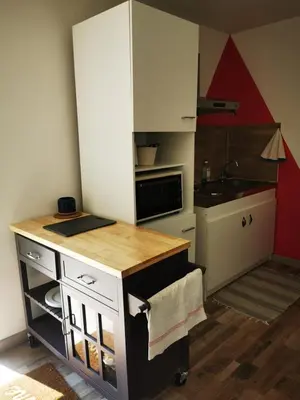 Cuisine ou kitchenette dans l'établissement Studio - Chez Ana et Jonathan