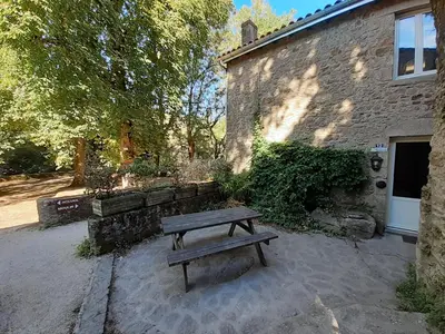 Jardin de l'établissement Village de Gîtes du Moulin Neuf