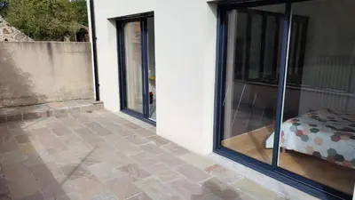 Balcon ou terrasse dans l'établissement Joli appartement proche forêt et centre-ville