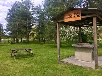 Jardin de l'établissement MH 2 ch 5 pers Cœur de Vendée Puy du Fou Helfest