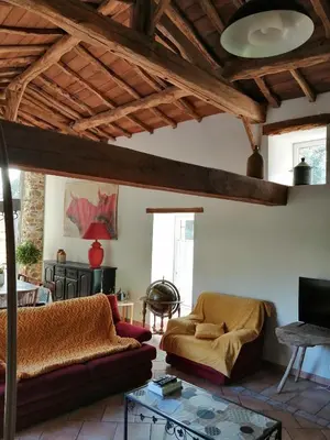 Coin salon dans l'établissement Le Refuge d'Aglaé