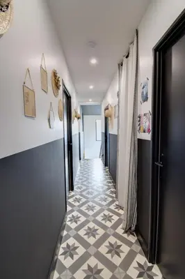 Plan de l'établissement Grande chambre climatisée - Max 2 personnes - avec sanitaire complet privatif moderne proche Zénith-Atlantis