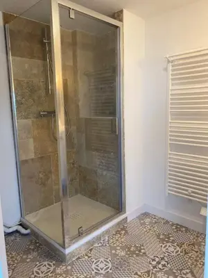 Salle de bains dans l'établissement L'Échappée Belle - Appartement charmant et chaleureux