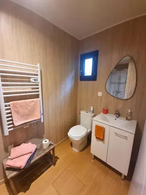 Salle de bains dans l'établissement Charmant studio à Saint Brévin l'Océan