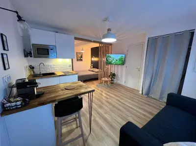 Cuisine ou kitchenette dans l'établissement Studio 1 - Mi-Côte - Studio à Orvault