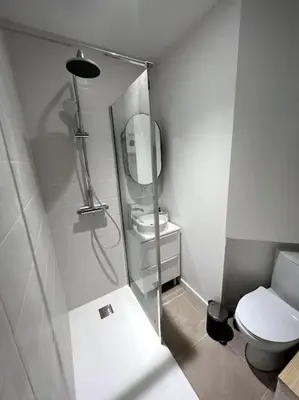 Salle de bains dans l'établissement Studio 2 - Mi-Côte - Duplex à Orvault