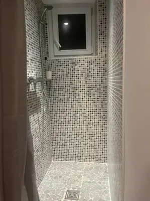 Salle de bains dans l'établissement Chez Joseph