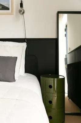 Un ou plusieurs lits dans un hébergement de l'établissement Chambre avec salle de bain et accès indépendant