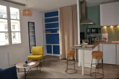 Cuisine ou kitchenette dans l'établissement Le Foch