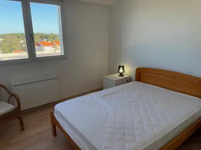 Un ou plusieurs lits dans un hébergement de l'établissement Appartement 2 Ch. Vue Mer, Parking Privé à Saint-Jean-de-Monts - FR-1-323-334