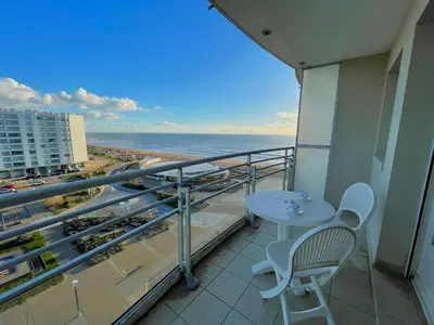 Balcon ou terrasse dans l'établissement Studio confortable avec vue sur mer et WIFI à Saint-Jean-de-Monts - FR-1-323-418