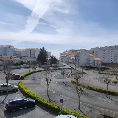 Spacieux appartement 4 pers à 200m de la plage avec parking privé - FR-1-323-443