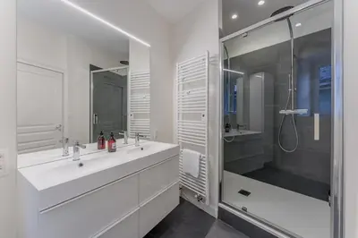 Salle de bains dans l'établissement Haxo - Superbe appt en centre ville pour 7