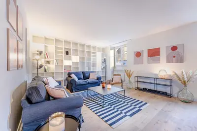 Coin salon dans l'établissement Haxo - Superbe appt en centre ville pour 7