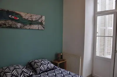 Un ou plusieurs lits dans un hébergement de l'établissement immeuble entier ✰ coeur de ville ✰ terrasse balcon
