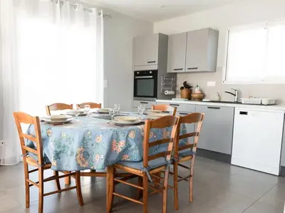 Cuisine ou kitchenette dans l'établissement Gite du Clos Martin