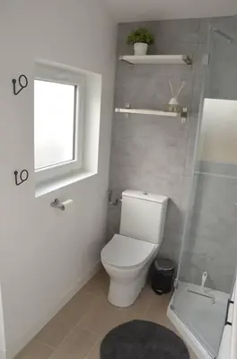 Salle de bains dans l'établissement Studio confortable avec terrasse privée