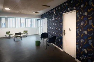 Coin salon dans l'établissement Le Spot CIS Nantes