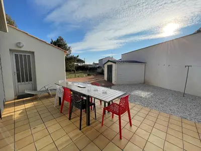 Plan de l'établissement Maison spacieuse à 350m de la plage, 5 chambres, calme - FR-1-323-489