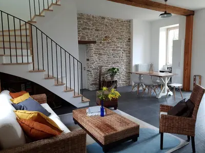 Coin salon dans l'établissement Superbe maison de campagne à deux pas de Nantes