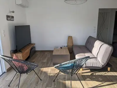 Coin salon dans l'établissement Villa en Vendée avec piscine chauffée