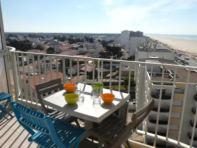 Balcon ou terrasse dans l'établissement Bel appartement 1 chambre pour 5 personnes près de la plage - FR-1-323-412