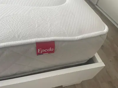 Un ou plusieurs lits dans un hébergement de l'établissement 1 chambre d'hôte moderne au calme à 15mn du Puy du Fou