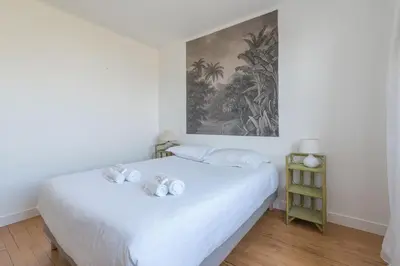Un ou plusieurs lits dans un hébergement de l'établissement L'Escampette - A 650m de la plage