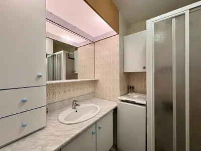 Salle de bains dans l'établissement Appartement 1 chambre, 4 couchages, garage à Saint-Jean-de-Monts - FR-1-323-316