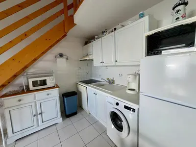 Cuisine ou kitchenette dans l'établissement T2 + Mezzanine, Face Mer, Parking Privé, 6 Pers - FR-1-323-336