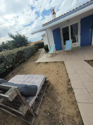 Jardin de l'établissement Sérénité Marine : Maison en Bord de Mer à Notre Dame de Monts