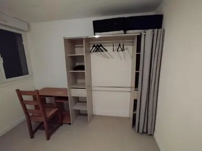 Cuisine ou kitchenette dans l'établissement Appartement proche parc expo (4)