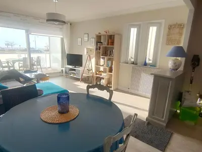 Plan de l'établissement Appartement 2 chambres avec parking, face à la mer - FR-1-323-492