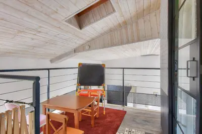 Plan de l'établissement Maison moderne avec jardin pour 12 personnes
