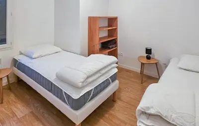 Un ou plusieurs lits dans un hébergement de l'établissement 2 Bedroom Nice Apartment In Le Pellerin