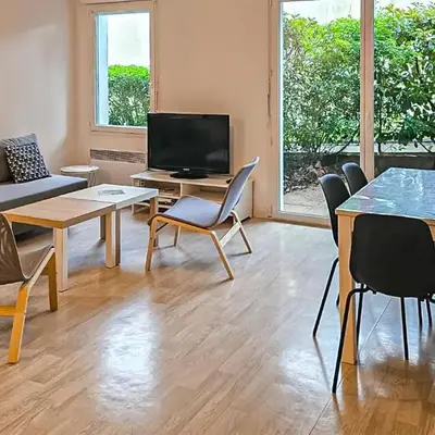2 Bedroom Nice Apartment In Le Pellerin
