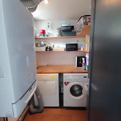 Cuisine ou kitchenette dans l'établissement La canopée : séjour alliant culture, nature, sport