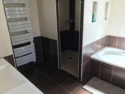 Salle de bains dans l'établissement MAISON NOTRE DAME DE MONTS