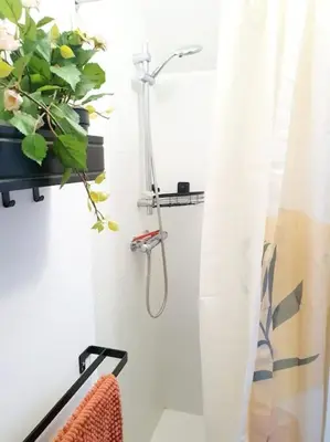 Salle de bains dans l'établissement Duplex neuf - à 5 min de Nantes