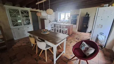 Cuisine ou kitchenette dans l'établissement Un petit coin de paradis près de Rennes