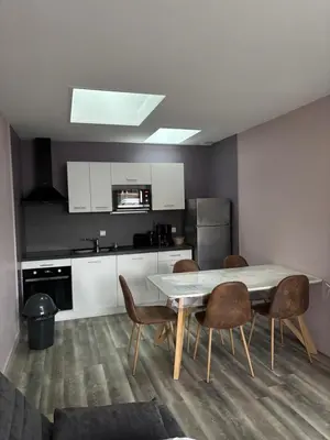Cuisine ou kitchenette dans l'établissement Villa la Garenne idéale pour les familles, plage : Bréhat