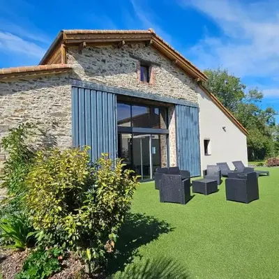 Le Petit Loup grande maison de charme en campagne